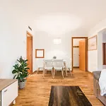 Arbaeth Centre By Totiaran Apartment